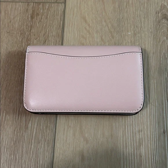 Essential Slim Card Case - Picture 6 of 6